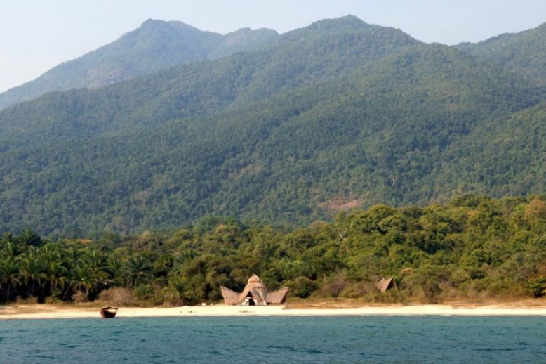 Mahale Mountains National Park (Small)